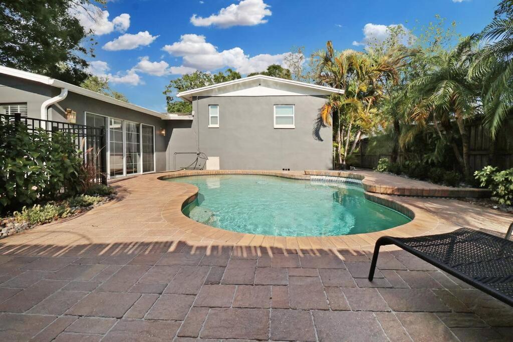 Palm Tree Paradise Tampa Pool Home Buitenkant foto